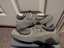 New Balance 2002R UK Size 5 Green Trainers NB EUR 38 CM 23.5 Very Good Condition