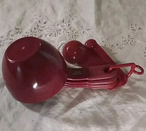 KitchenAid Set 4 Measuring Cups & 5 Measuring Spoons Red Stackable Vintage & New - Picture 3 of 3