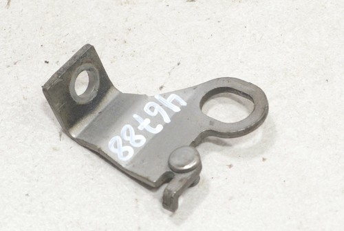 VW Polo 6N2 (99-01) 1,4 AUD 44KW 60PS Halter Halterung am Motor #46788-B302