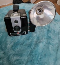 vintage kodak brownie hawkeye camera flash model