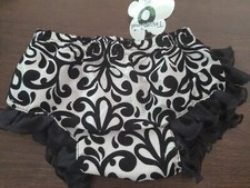 Mud Pie NWT Size 0- 6 Months Black White Floral Black ruffles Soft bloomers new