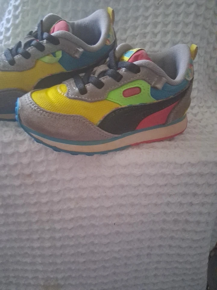 Zapatos Puma para niños pequeños talla 9c Ryder FV carbón Y pintura Foto 3 de 4