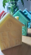 Home Shaped Candles – Custom Colour & Fragrance