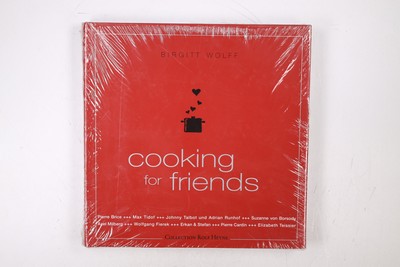 81562 COOKING FOR FRIENDS HC