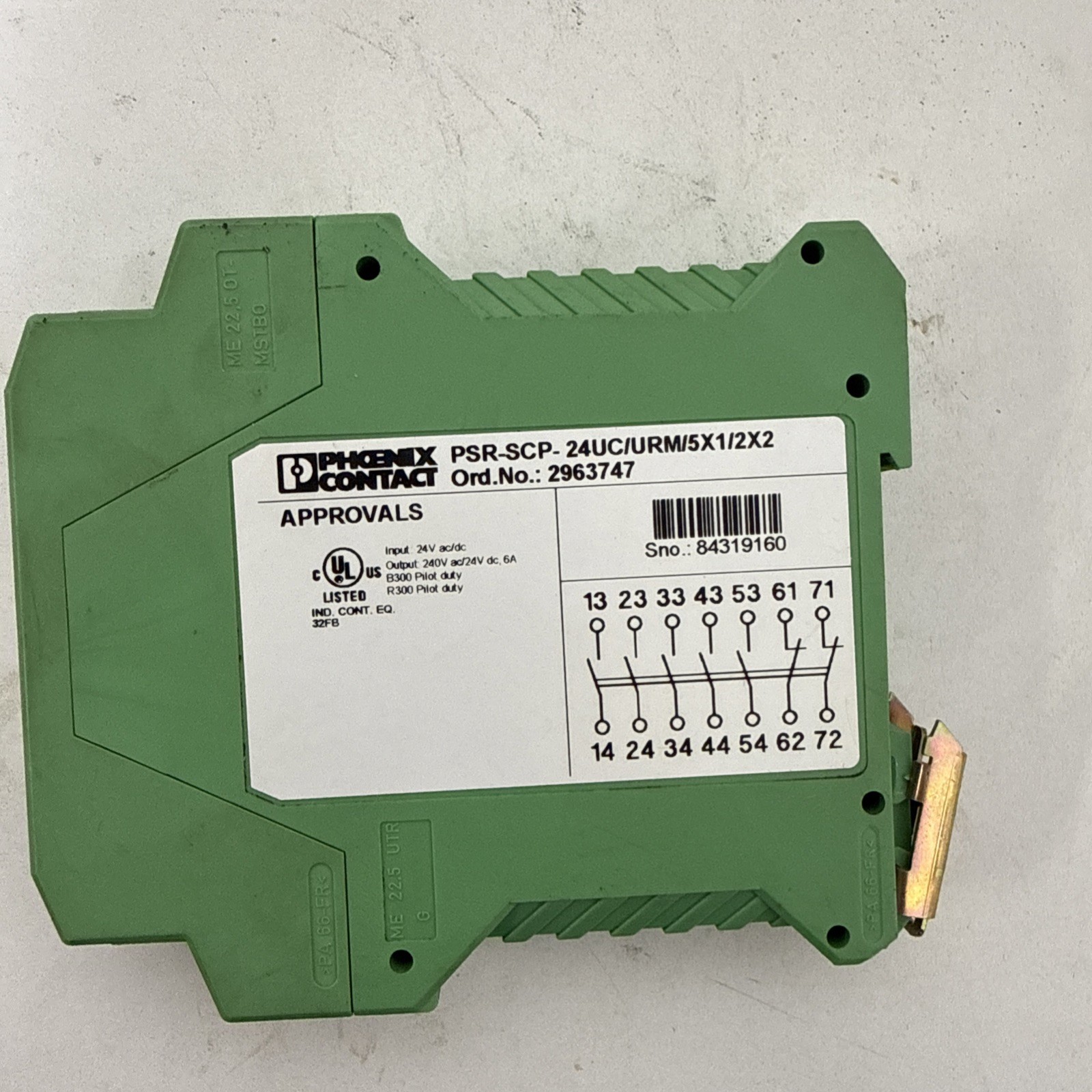 PHOENIX CONTACT PSR-SCP- 24UC/URM/5X1/2X2 / PSRSCP24UCURM5X12X2 (USED)