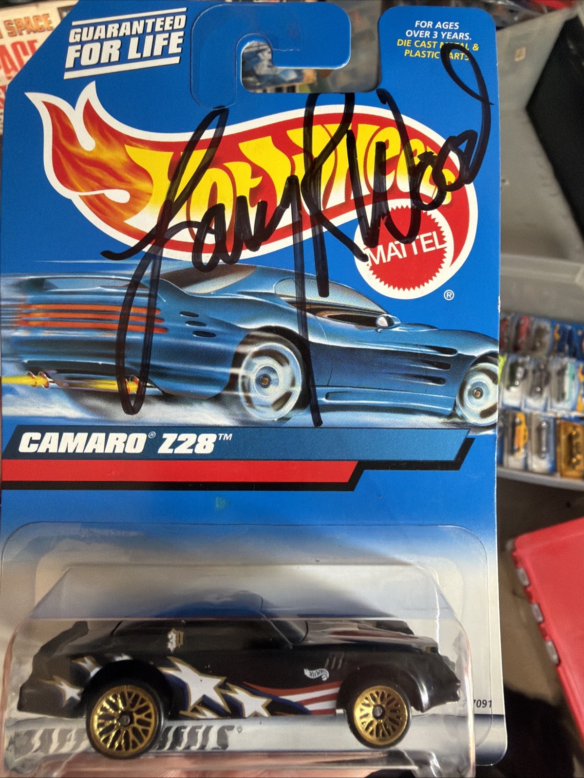 Hot Wheels CAMARO Z28 Black W/ Gold Rims 1999 2000/124 Larry Wood Autograph