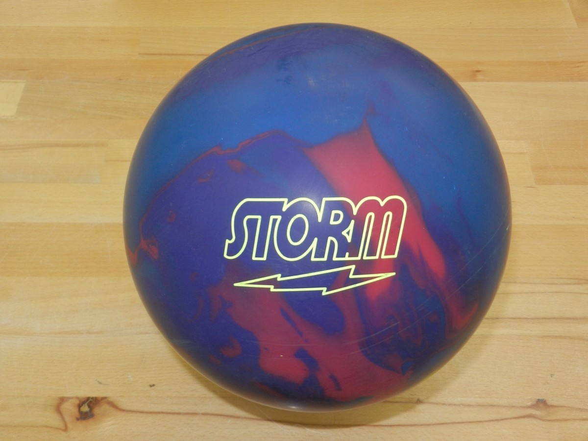 NIB 15# Storm Phaze II Bowling Ball w/Specs of 15.2/3.5-4