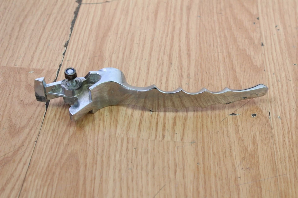 Suzuki Intruder vs1400 1999 palancas de calavera y tapas de depósito Foto 3 de 4