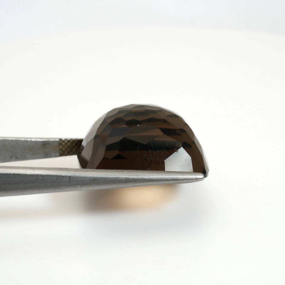 Natural Quartz 26.1 Ct Cushion Cut Gemstone from Madagascar - Image 2 of 4