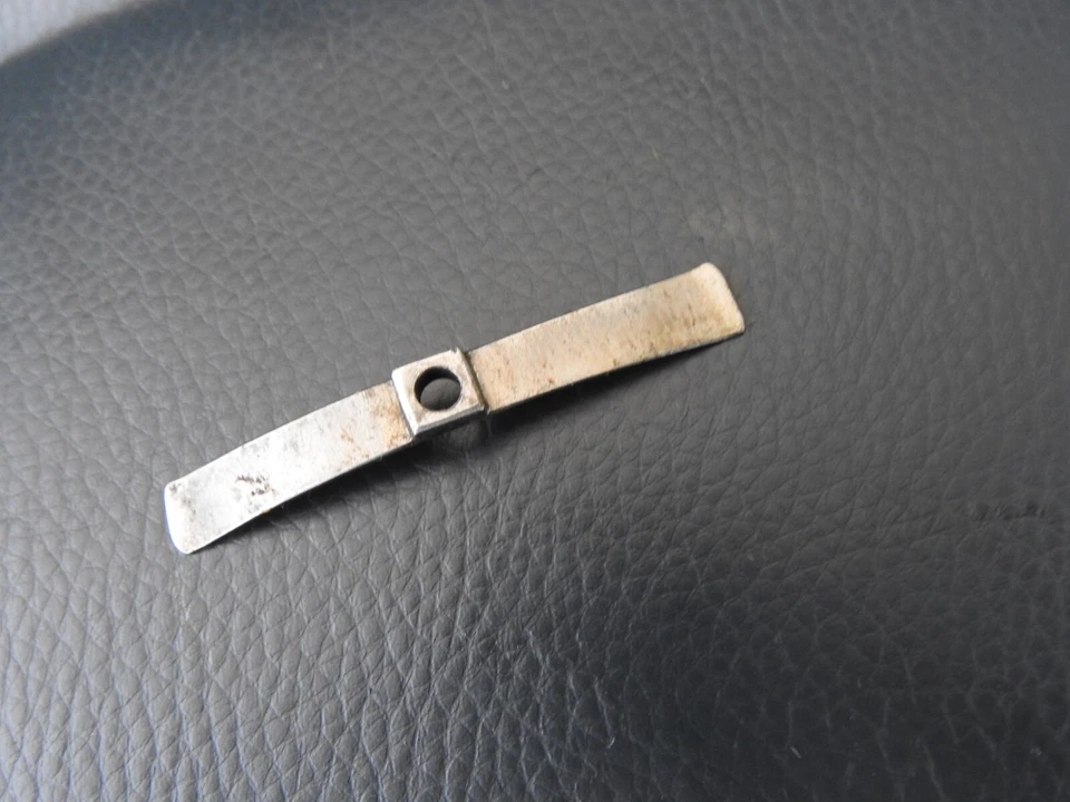 RESSORT DE ROUAGE °° FREIN ROUE DE RENVOI D HORLOGE COMTOISE XIX°CLOCK UHR MOREZ - Photo 1/4