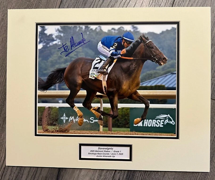Foto firmada por Sovereignty 2025 Belmont Stakes 8x10 Junior Alvadaro Foto 2 de 3