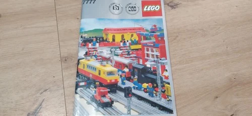 Vintage Lego No. 7777: Catalog of Ideas for Trains (4.5V and 12V).