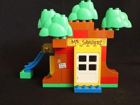 5947 duplo lego, winnie the pooh's house, vintage, pooh bear. 99% complete