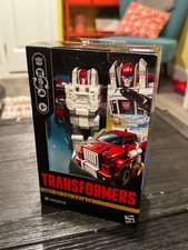 Transformers Age of the Primes Deluxe Class Swerve  NEW MISB