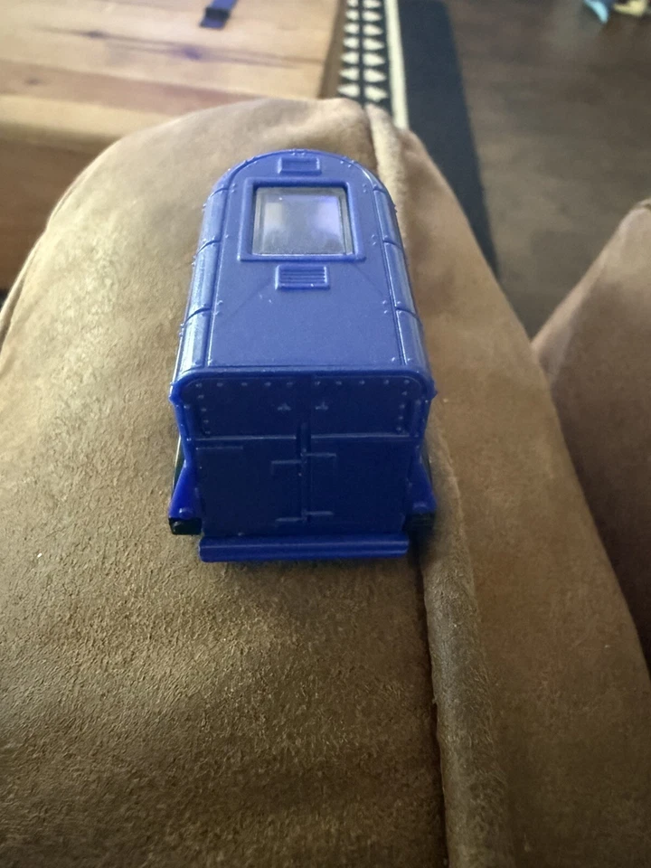 Matchbox 2016 Police 1/64 Pony trailer - Image 4 of 4