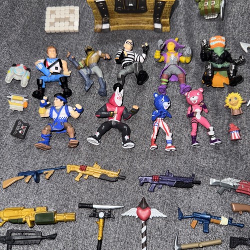 Fortnite 2" Mini Figuren Epic Games Elch 2018 Konvolut 9 & Zubehör - Bild 4 von 4