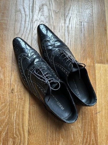 HUGO BOSS Herrenschuhe gebraucht Lackleder Gr.41 passt Gr.42 Ref. N04