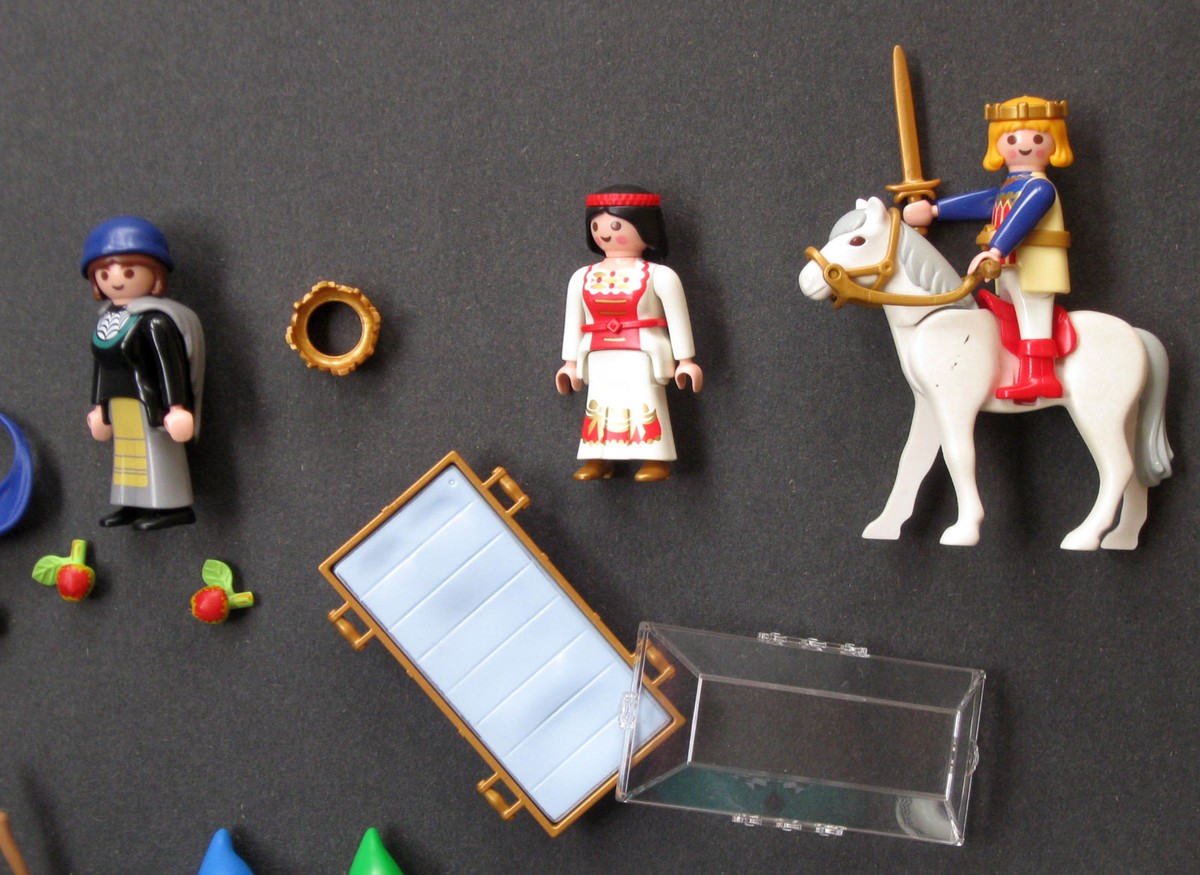 未開封品 プレイモービル　白雪姫　(4211) PLAYMOBIL 4211 Snow White Fairy Tale Playset Carriage EXTRAS