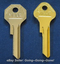 SET OEM DODGE CHRYSLER DESOTO KEY BLANKS Y127 Y128 1939-1948 IGNITION / TRUK NOS