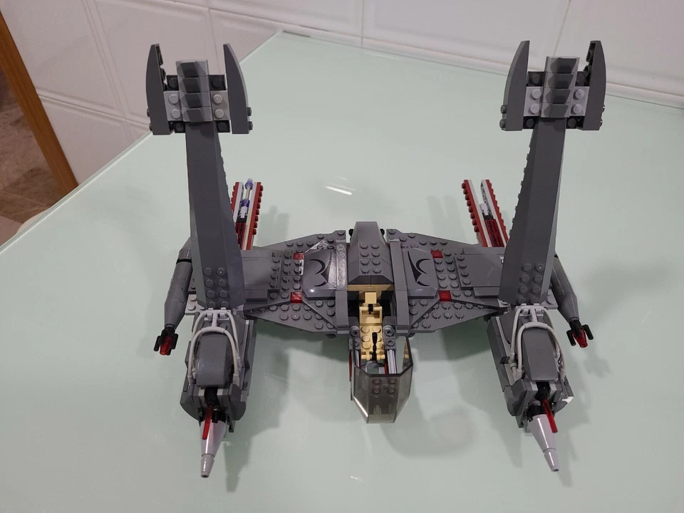 LEGO Star Wars 7673 Magna Guard Starfighter, foto 2 de 5