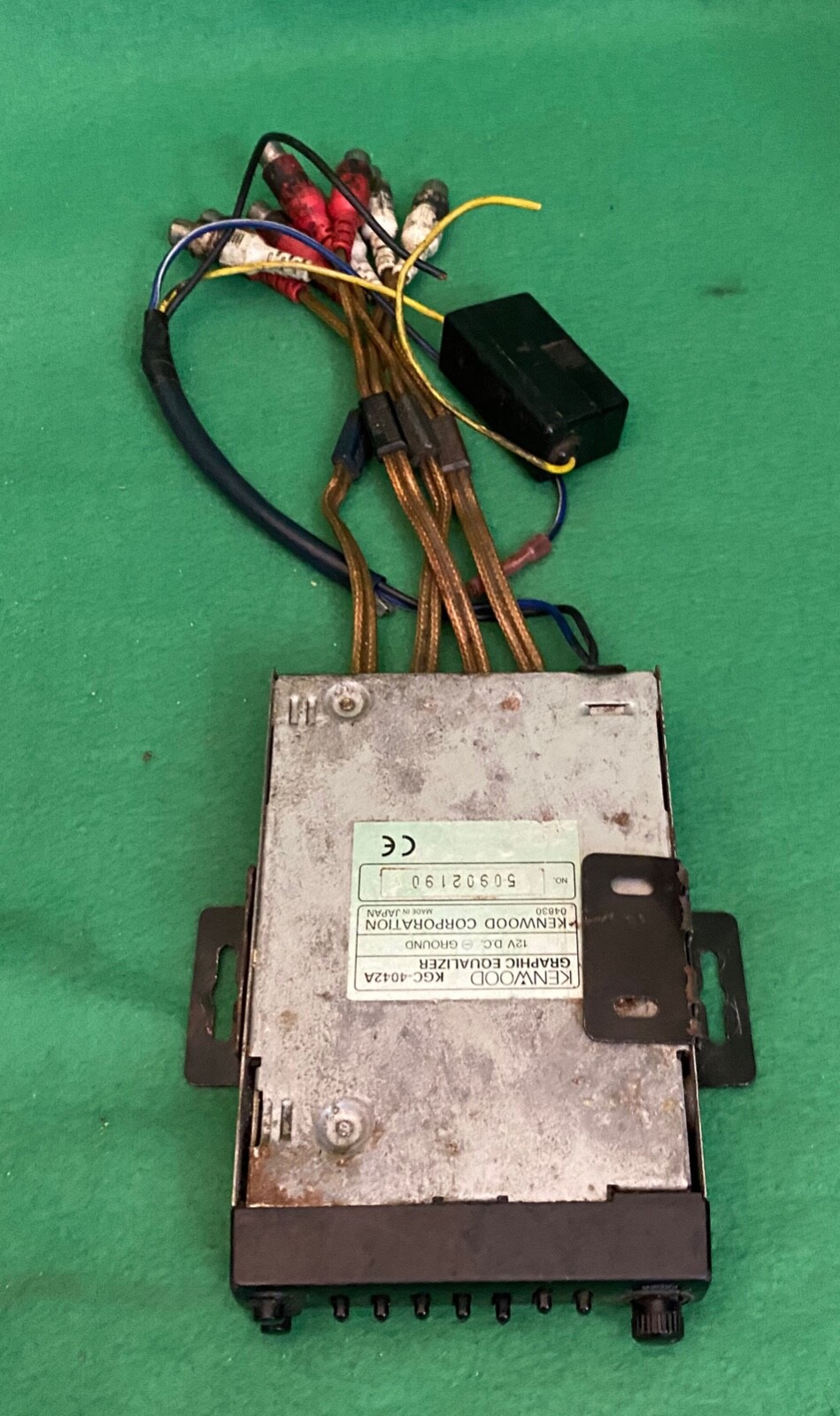 Kenwood Graphic Equalizer Model KGC4042A With BONUS Oldschool Parts