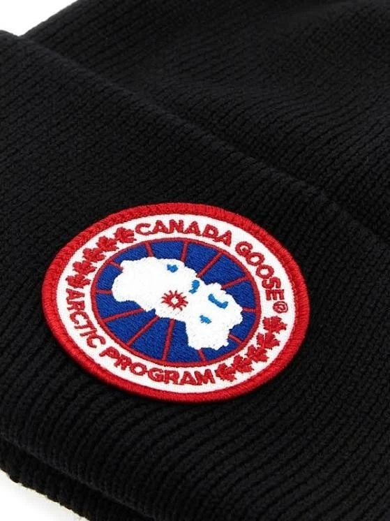 Canada Goose Beanie Black With Classic Badge, Unisex One Size - Image 3 of 3