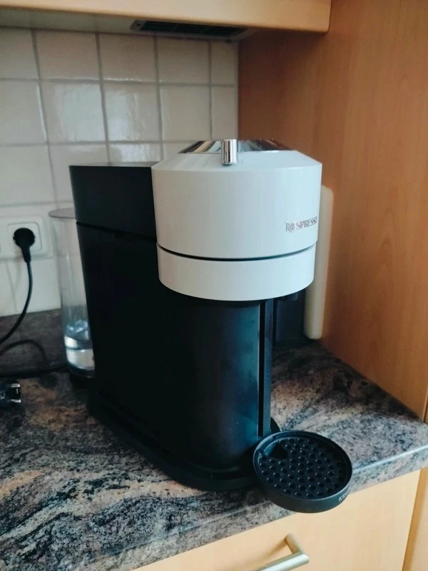 Nespresso Capsule Coffee Machine by KRUPS – Model XN910
