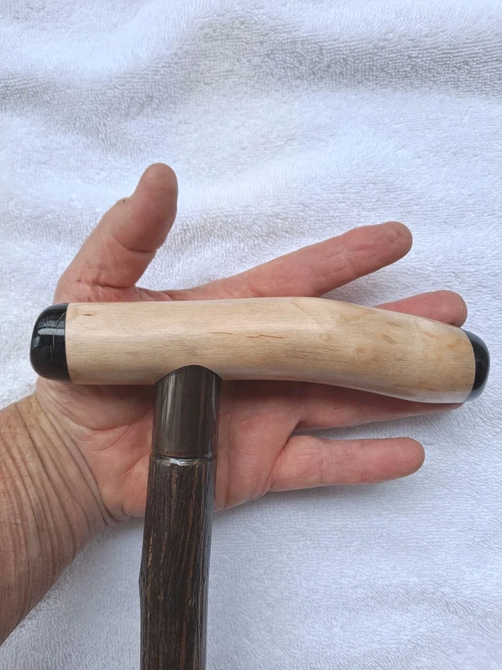 手工制作自然学习 HICKORY 手杖 白色-Ash 手柄 深色 硬质 杆身 大个子 — 第 4/4 张图片