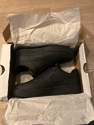 air force 1 noir neuves taille 42 