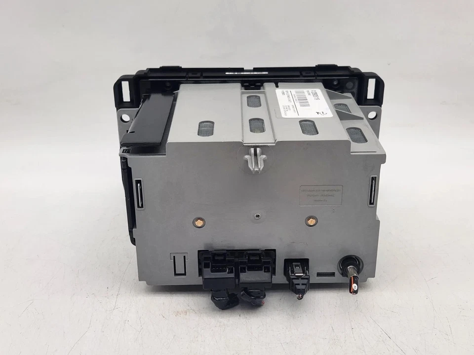 2009-2012 Chevy Traverse Buick Enclave Single Disc CD MP3 Radio Receiver - Image 4 of 4