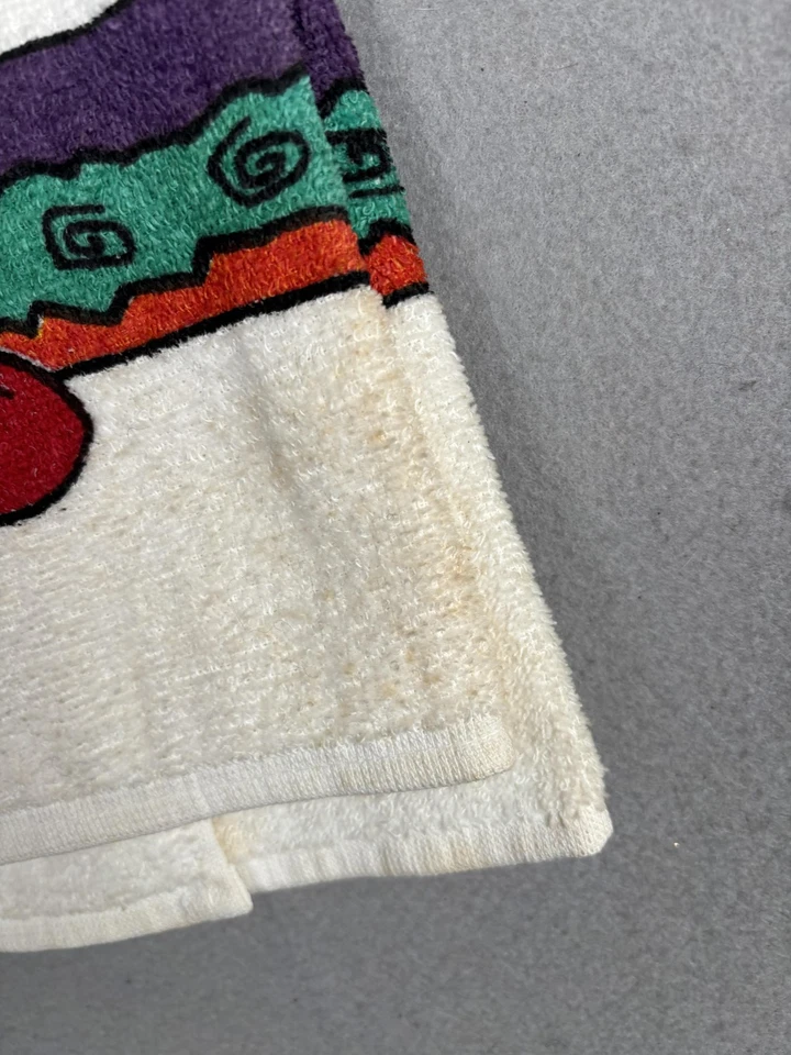 Toalla de mano de dinosaurio Mickey Minnie vintage de Disney hecha en EE. UU. impresión de cueva Foto 3 de 4