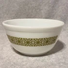PYREX Autumn Floral (Verde) 402 Mixing Bowl Nesting 1.5Qt Green White Vintage