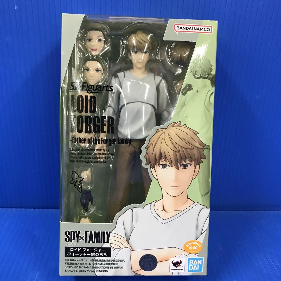 S.H.Figuarts Spy x Family Loid Forger The Forger Family Figure 6.7