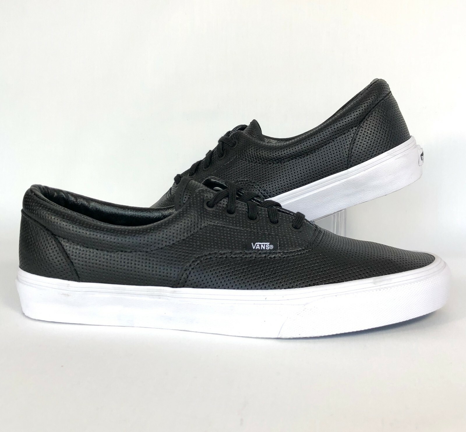 vans boat shoes black and white