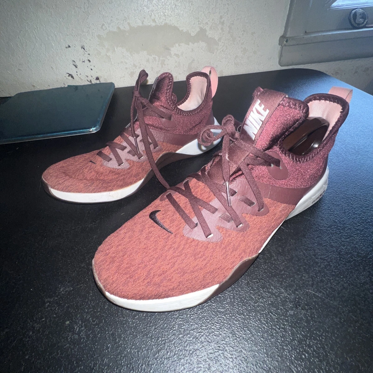 Nike foundation hotsell elite tr