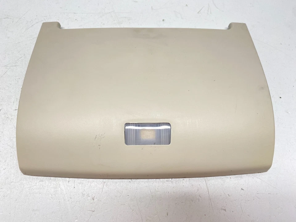 08-10 克莱斯勒 TOWN & COUNTRY ROOF MOUNT CONSOLE 2ND ROW DOME LIGHT BEAZEL 原始设备制造商 — 第 3/4 张图片
