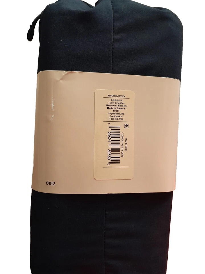 ROOM ESSENTIALS EASY CARE COTTON KING SIZE SHEET SET 225 THREAD COUNT NAVY - Image 3 of 4