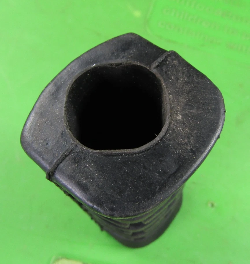 Kawasaki Z 400 440 650 750 900 1000 🔥p/n 34028-011 🔥NOS🔥OEM🔥1 unidad Foto 4 de 4