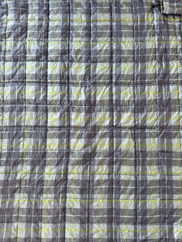 Eddie Bauer Down Alternative Blanket Blue Plaid 58x68 Puffer Quilted Outfitter - Picture 5 of 6