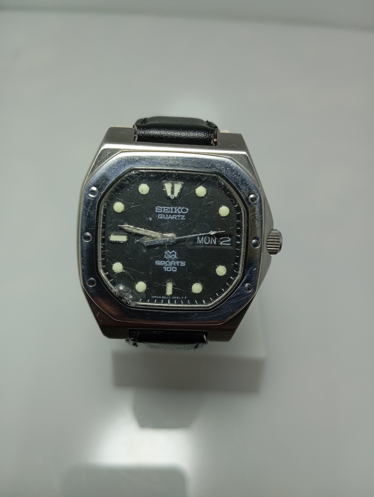 Parts Sports Vintage 8229-5010 Seiko Quartz Watch For Watch - vintagewatches.pk