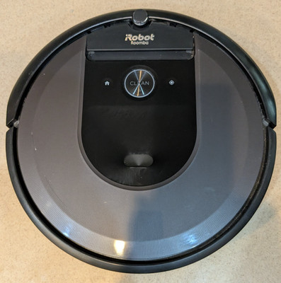iRobot Roomba i7+ (plus) Robot self emptying  Vacuum ...Vacuum only.. NO base !