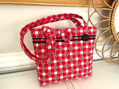 NEW QUILTED SHOULDER BAG made w/MARY ENGELBREIT Red CHERRIES* fab Vintage Button
