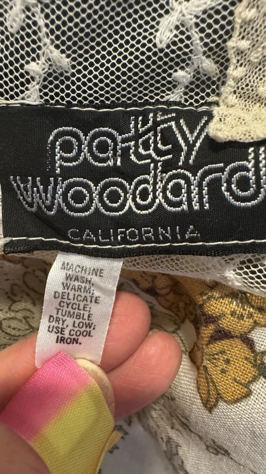 Vintage Patty Woodard California Floral Lace Strap Trim  Top S/M - Image 4 of 4