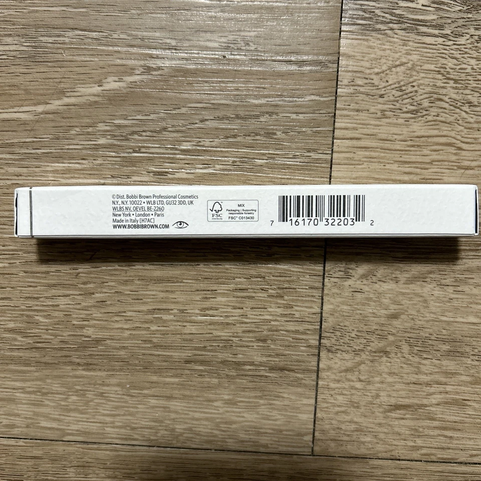 Bobbi Brown Long Wear Cream Shadow Kohl liner Pewter Shimmer /Black Velvet Matte - Image 2 of 4