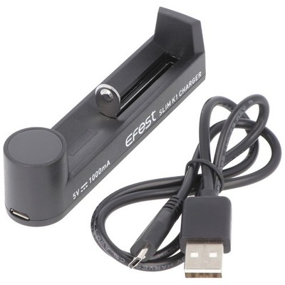 Schnell-Ladegerät Efest SLIM K1 für Li-Ionen Akku 18650 21700, lädt max. Länge 7