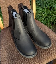 Stivali Clarks Solobury Chelsea in pelle nera Newbuck UK 9 US 10 