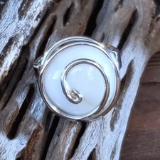 Handcrafted Edgy Opaque White Silver Spiral Luster Glass Bauble Ring