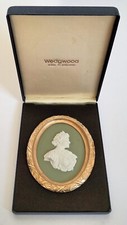 Wedgwood Jasperware Green Medallion Queen Mother Portrait Boxed Limited Edition