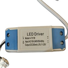 TRASFORMATORE LED Driver Alimentatore OUT 300mA 4-7x1W 11-26Vdc IN 100-240Vac