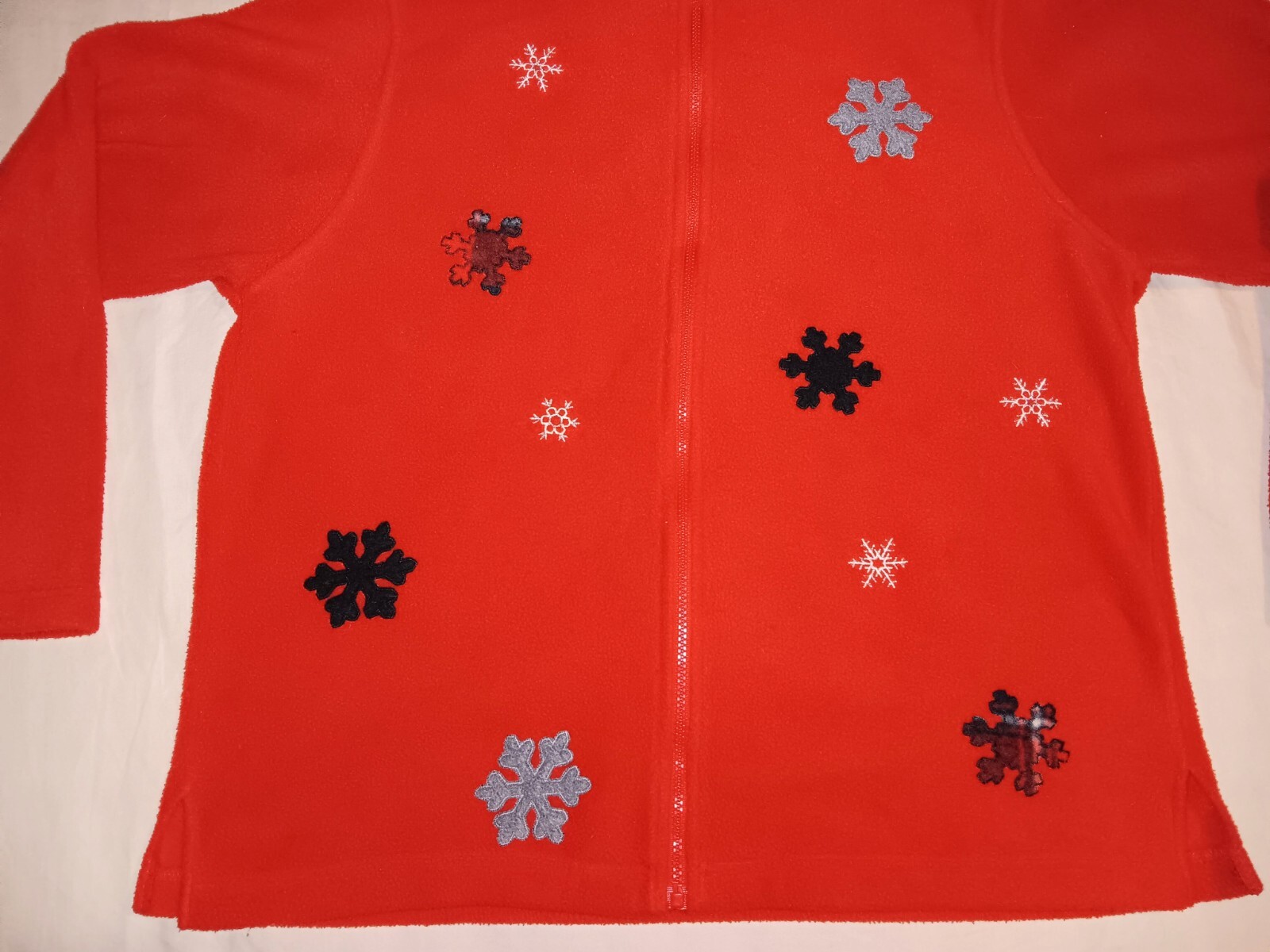 WOMENS BASIC EDITION EMBROIDERED SNOWFLAKES ZIP R… - image 3